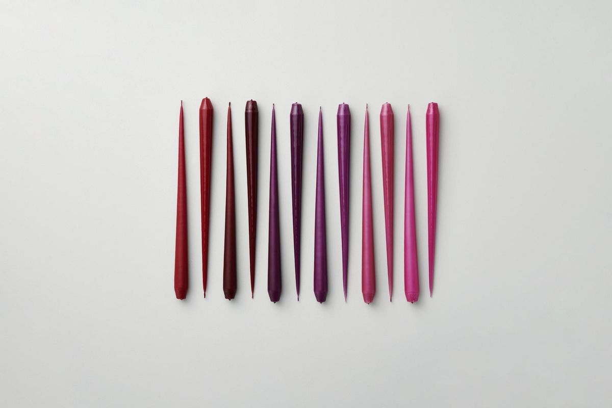Kronelys 32 cm, med lakk - Plum Syrup