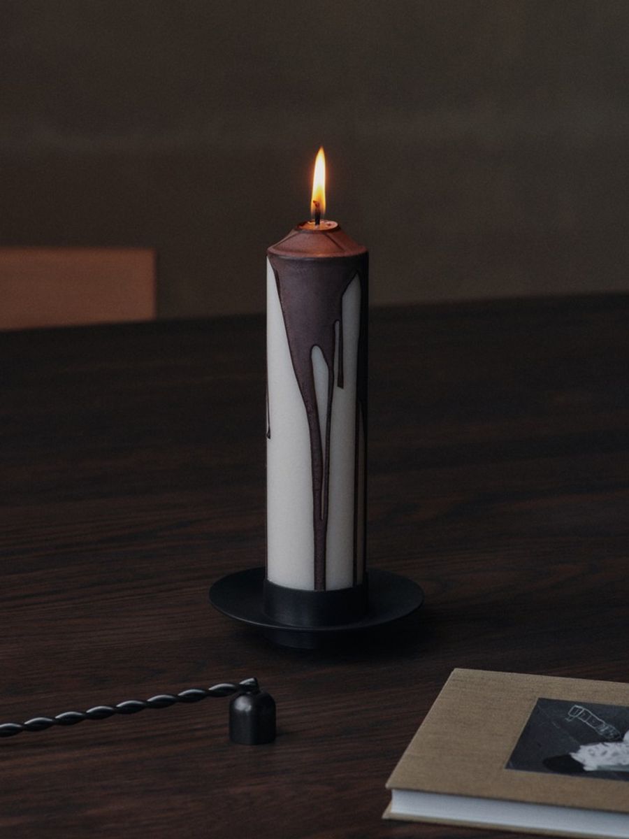 Dryp Pillar Candle H20 - Dark Chocolate